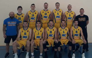 Pierwszoligowy zespołu Siedleckiego Klubu Koszykówki (SKK)