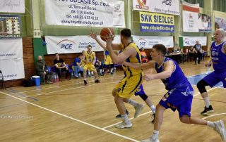 Pierwszoligowy zespołu Siedleckiego Klubu Koszykówki (SKK)